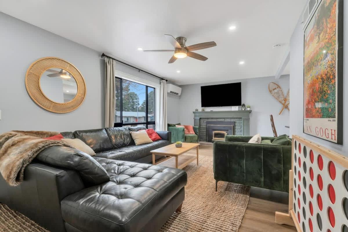 Scenic Mountain Getaway By The Park Holiday home