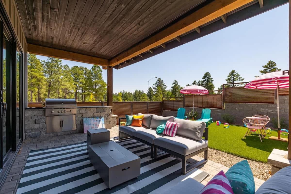 Barbie Dream House * Flagstaff