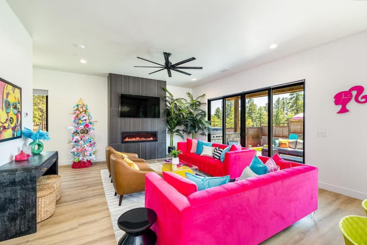 Holiday home Barbie Dream House