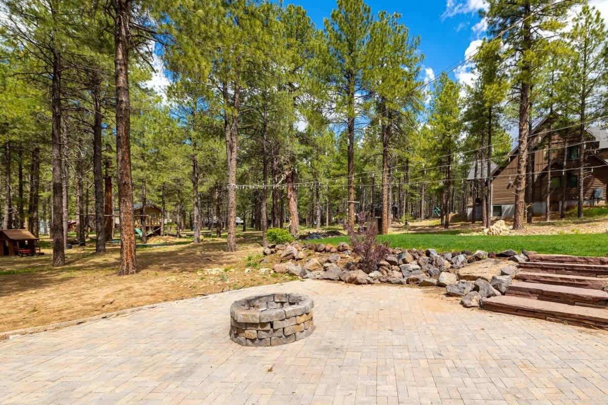 Large Near Violas With Hot Tub Flagstaff