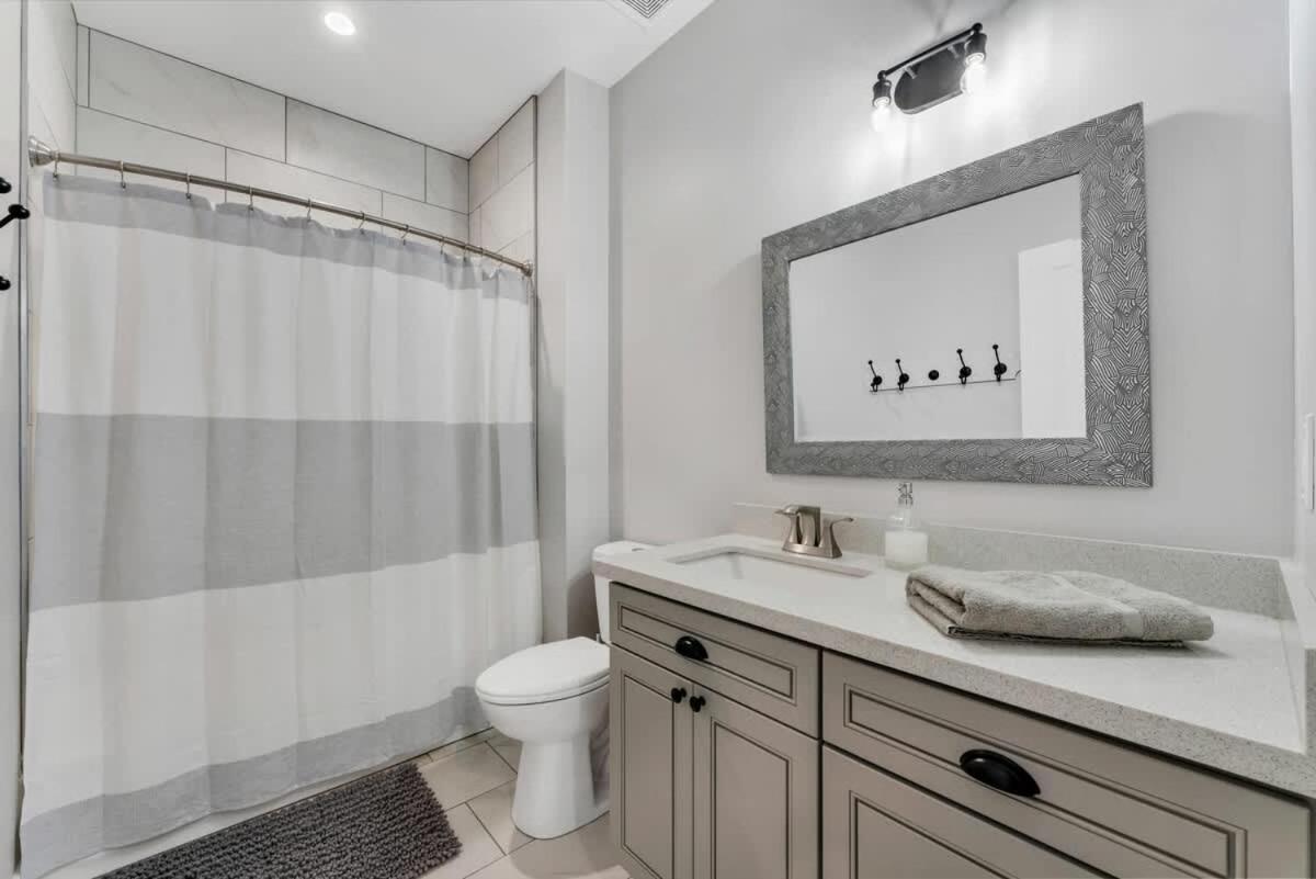 Large Near Violas With Hot Tub * Flagstaff
