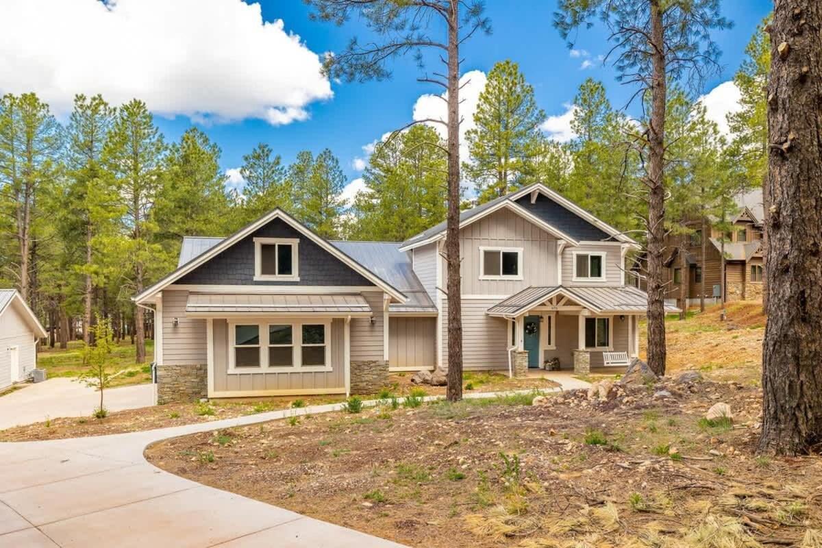 Large Near Violas With Hot Tub * Flagstaff