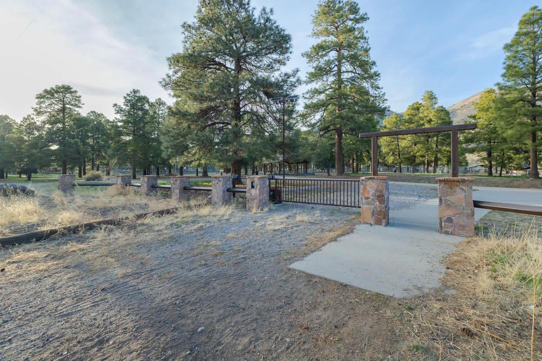 Scenic Mountain Getaway By The Park Flagstaff