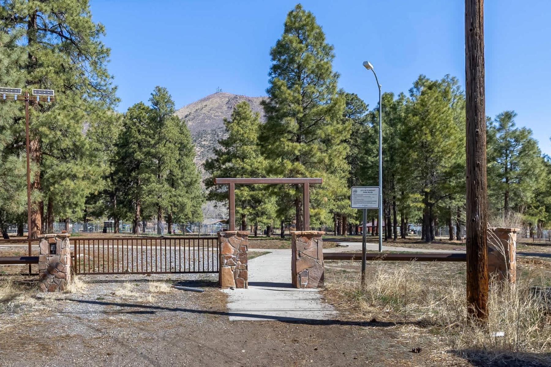 Scenic Mountain Getaway By The Park Flagstaff