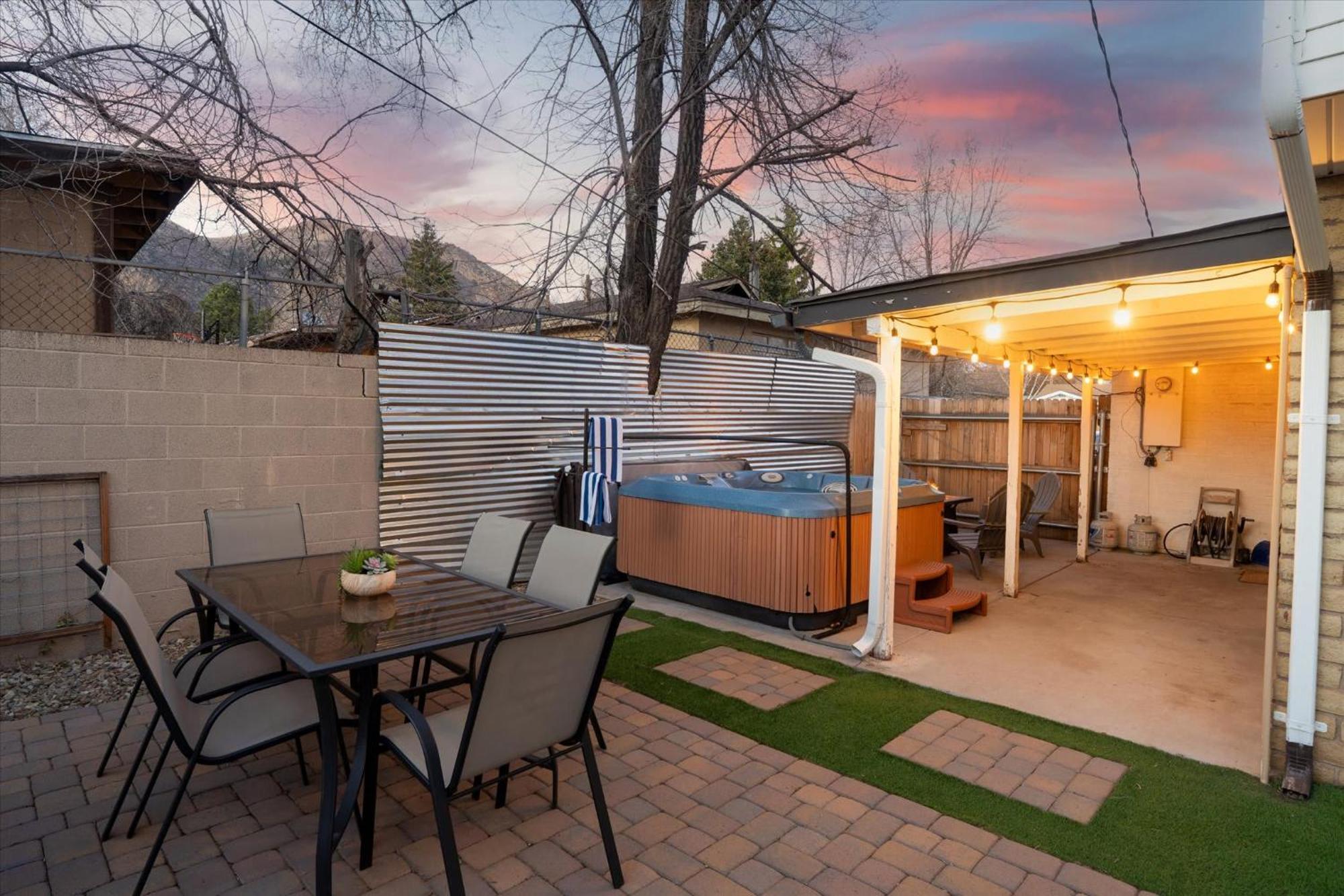 Holiday home Sleeps 18 Hot Tub Pool Table Fire Pit Arcade Game Flagstaff