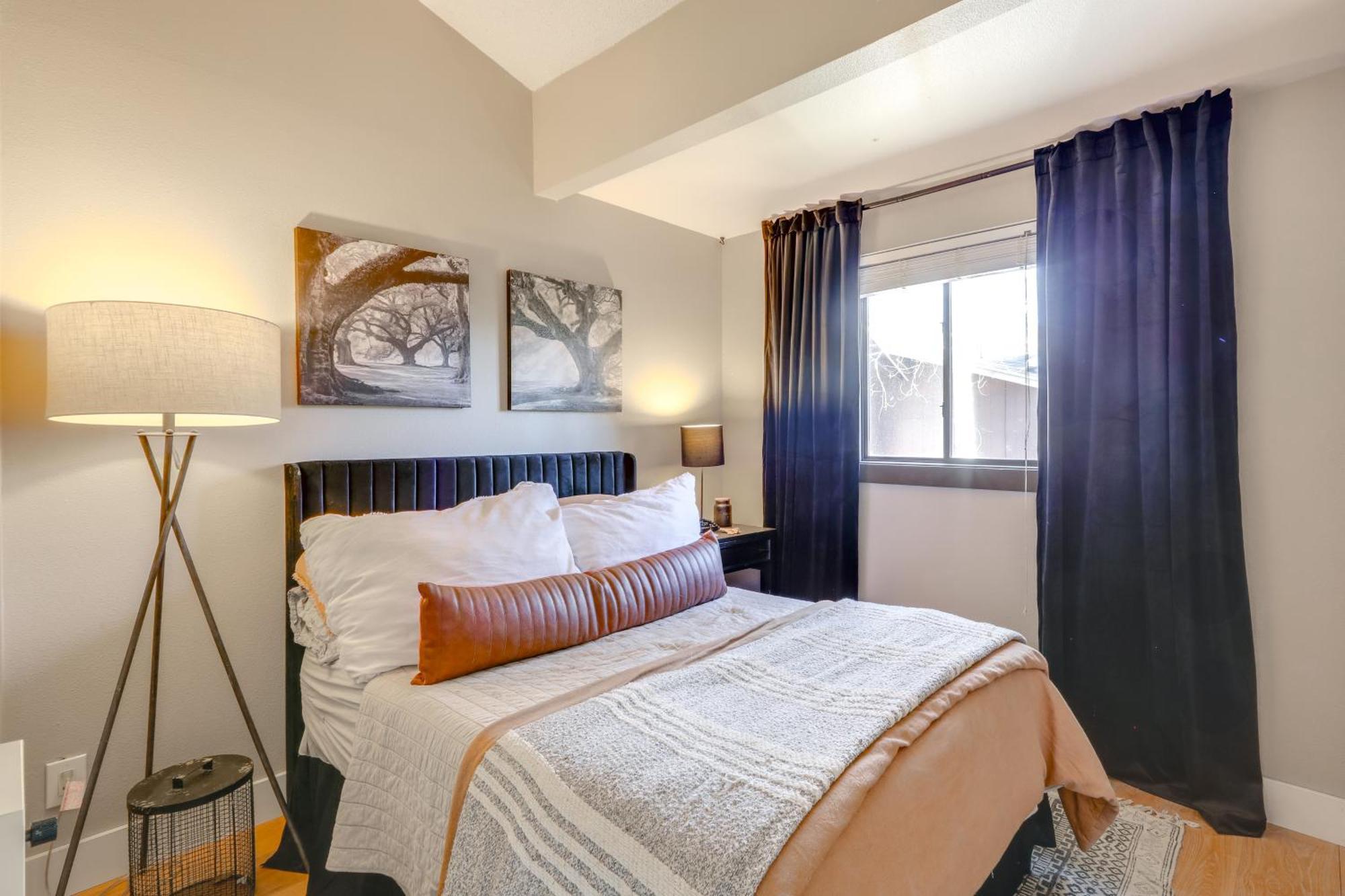 Townhome Near Dtwn Grill, Golf And Relax! Holiday home *