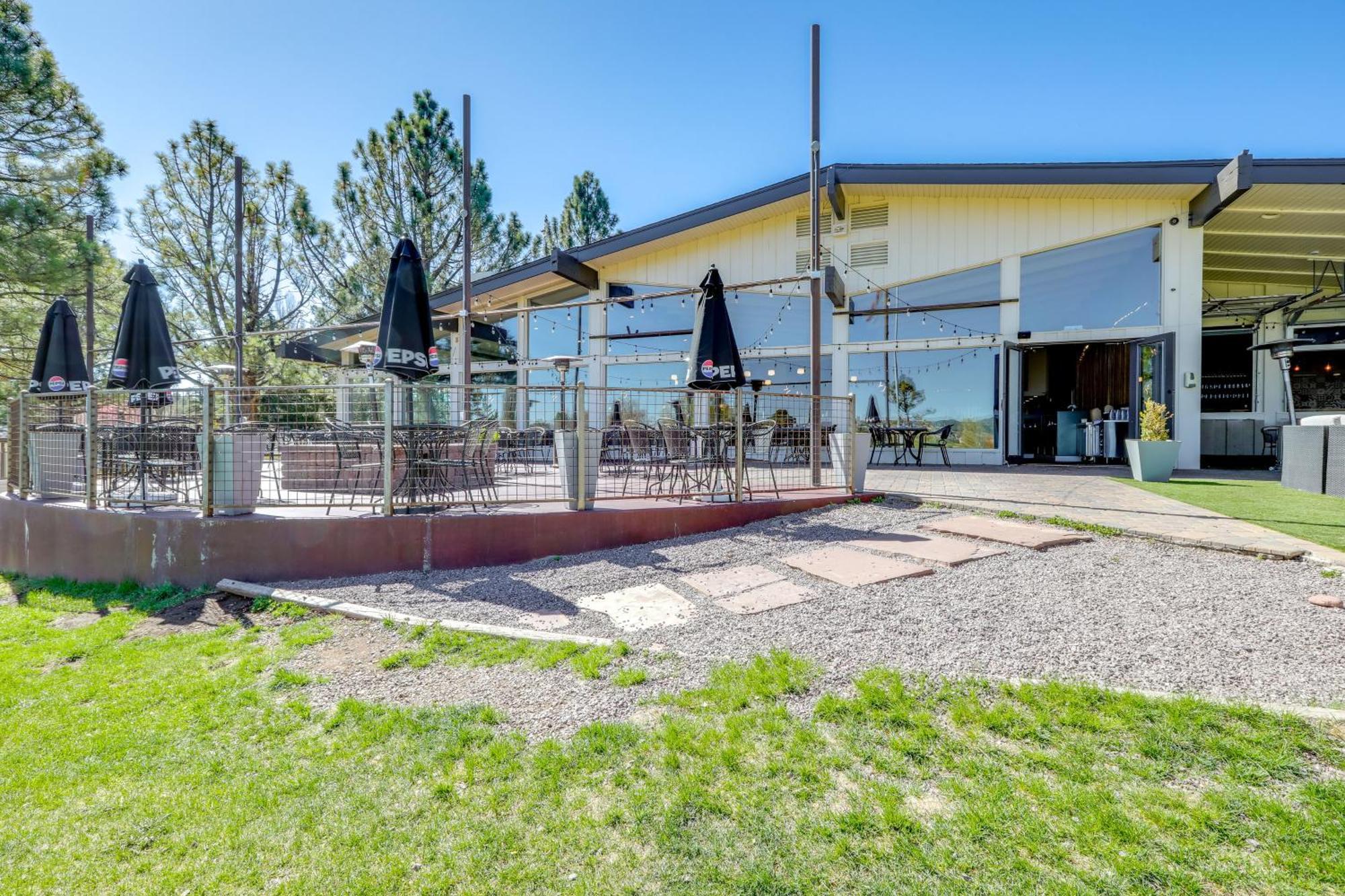 Townhome Near Dtwn Grill, Golf And Relax! Holiday home *