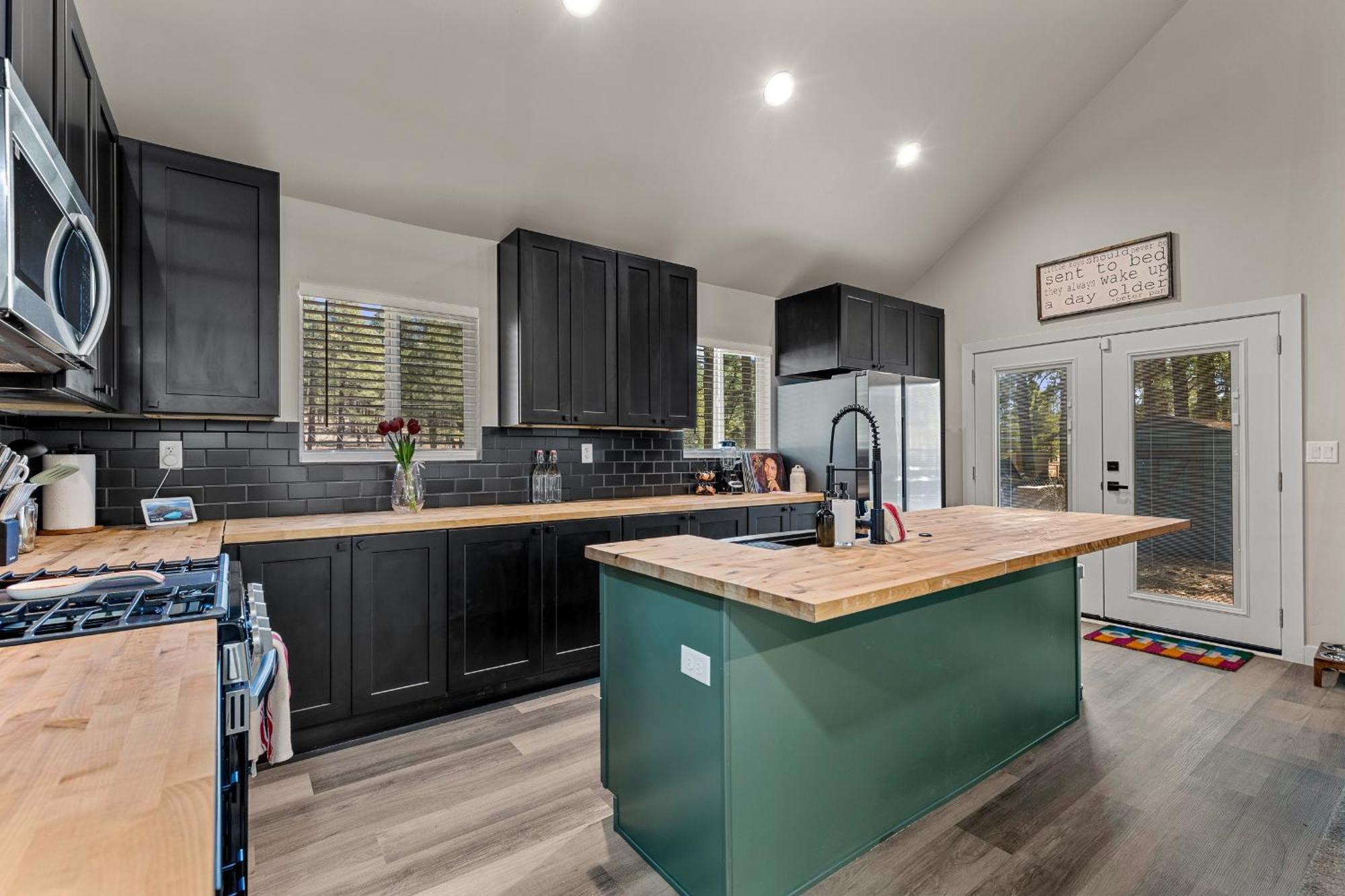 Pine Del 3bdr In Forested Holiday home *