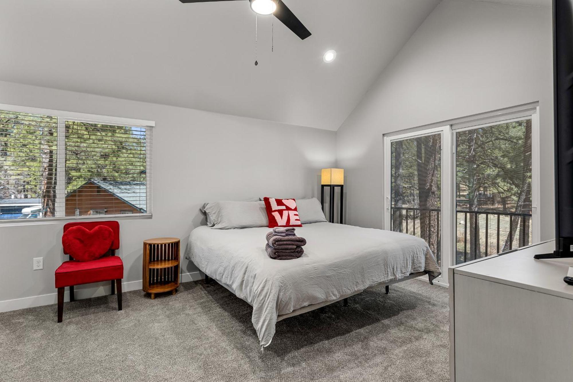 Pine Del 3bdr In Forested Holiday home *