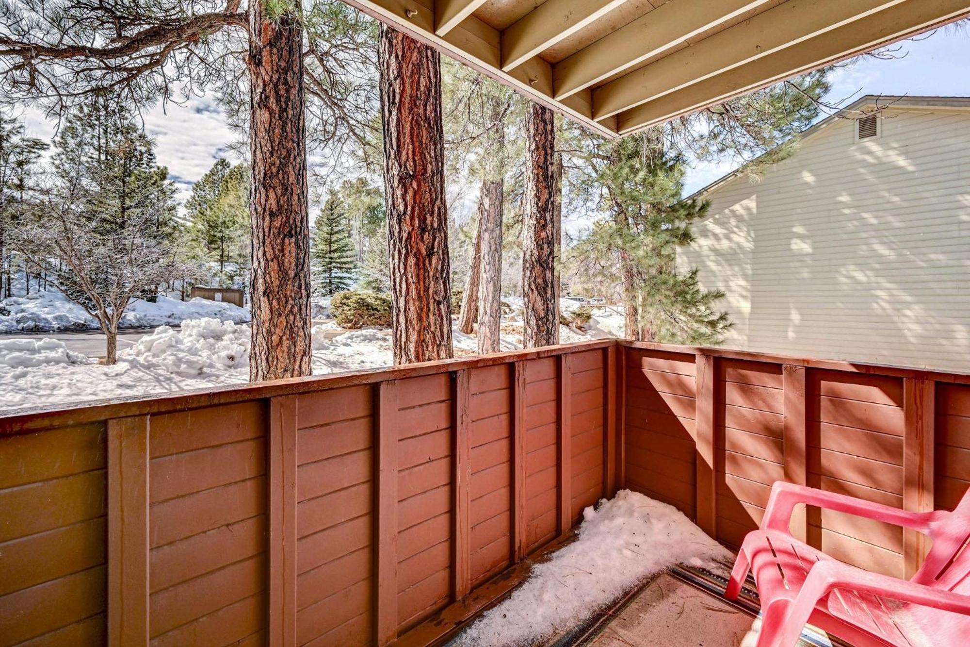 With Balcony In Golf Community! Apartment Flagstaff