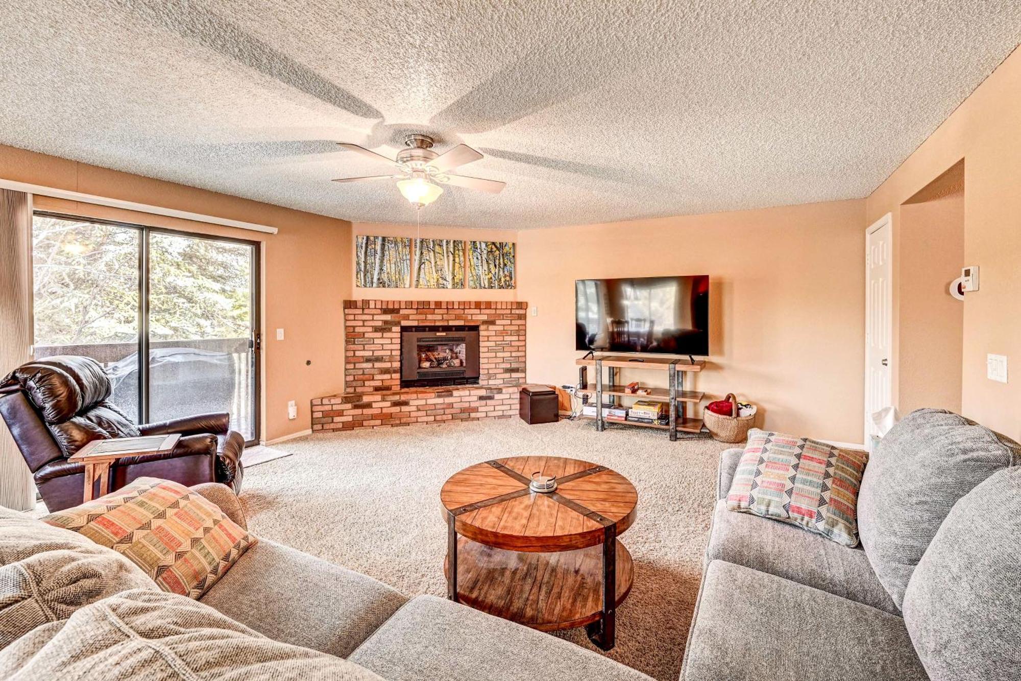 With Balcony In Golf Community! * Flagstaff