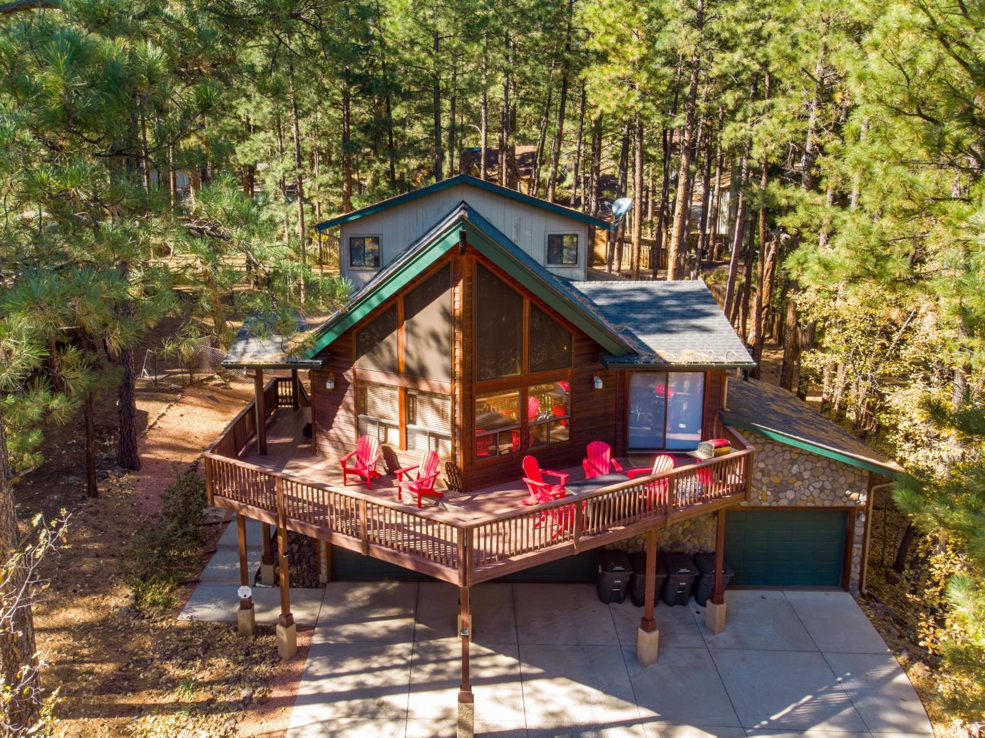 Retreat: Deck Game Stunning Views Holiday home
