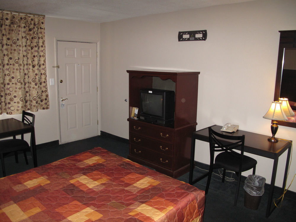 Motel West Nau - Downtown 2*
