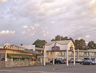 Howard Johnson By Wyndham