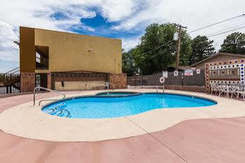 Howard Johnson By Wyndham Hotel