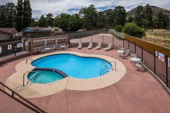 Howard Johnson By Wyndham 2*