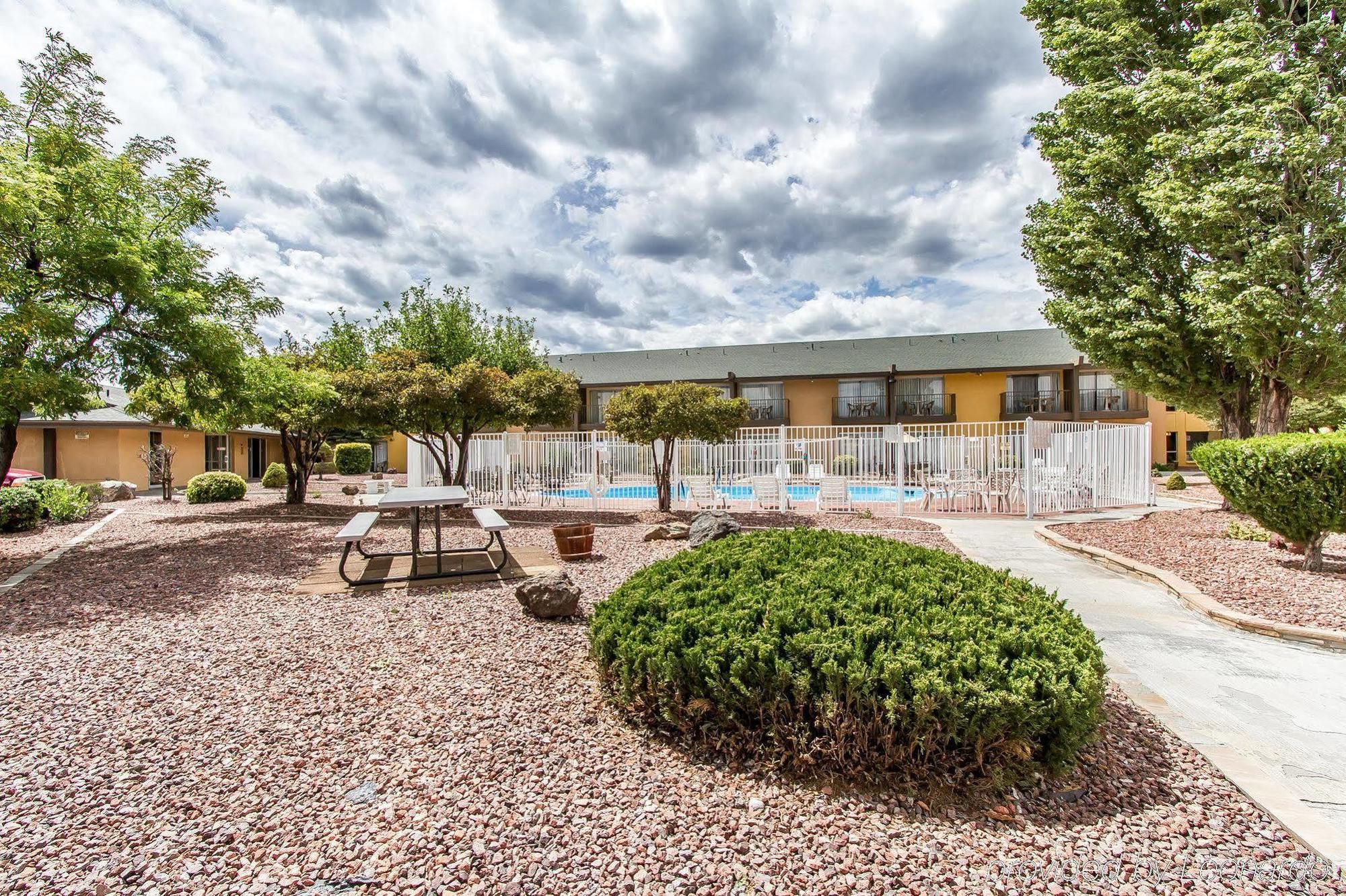 Hotel Elev8 I-40 Exit 198 Butler Ave Flagstaff
