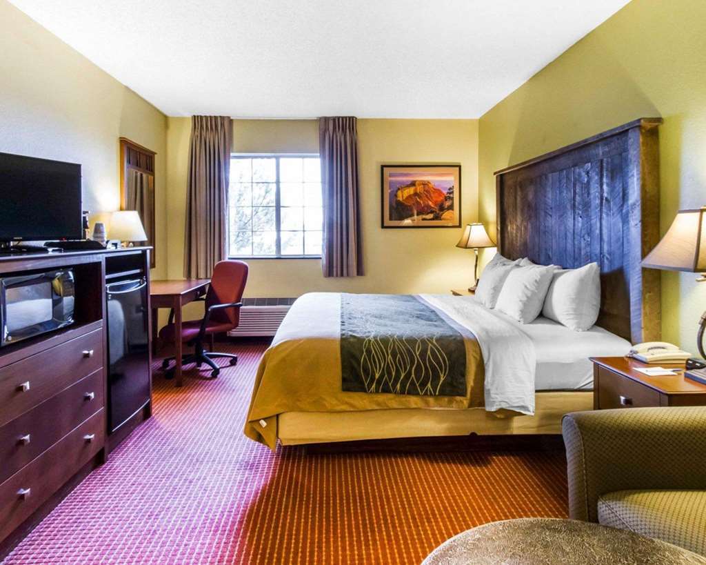 Inn Comfort I-17 & I-40 3*