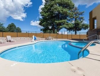 Hotel Howard Johnson By Wyndham 2*
