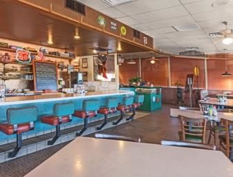 Howard Johnson By Wyndham