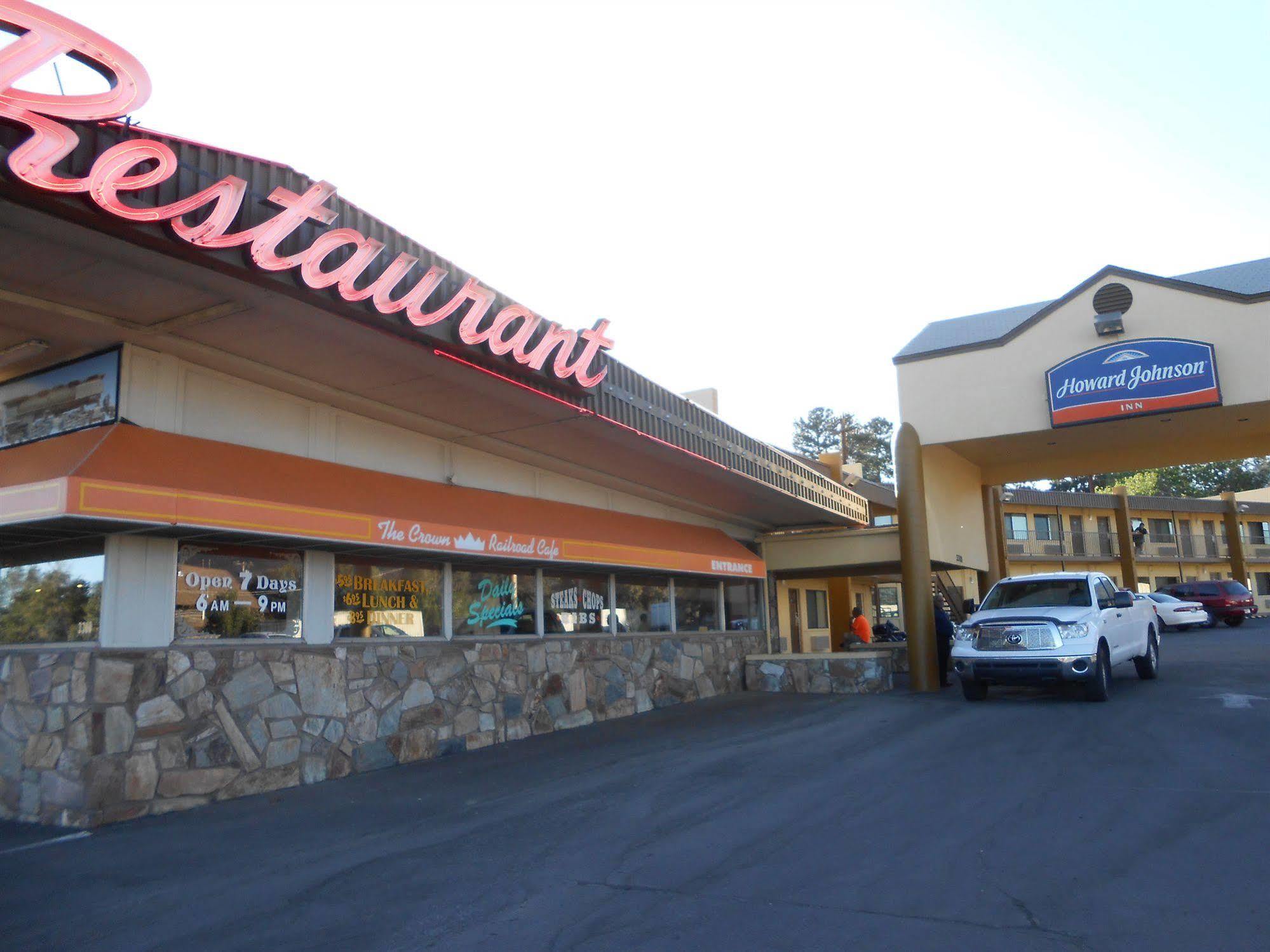 Howard Johnson By Wyndham Hotel
