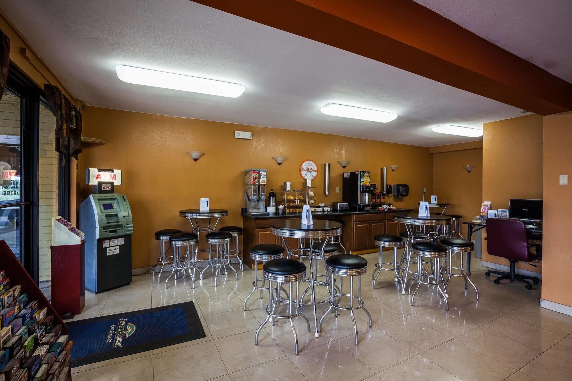 Hotel Howard Johnson By Wyndham