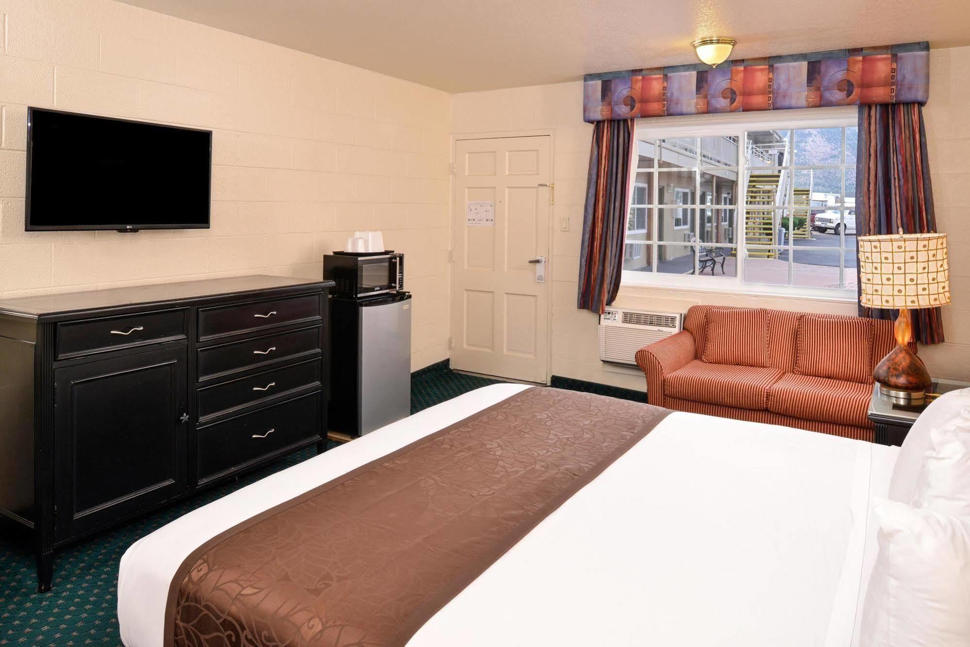 Motel Americas Best Value And 2*