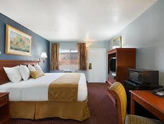 Motel Travelodge By Wyndham Near I-40 Flagstaff