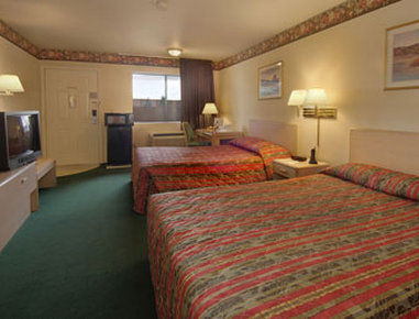 Howard Johnson By Wyndham