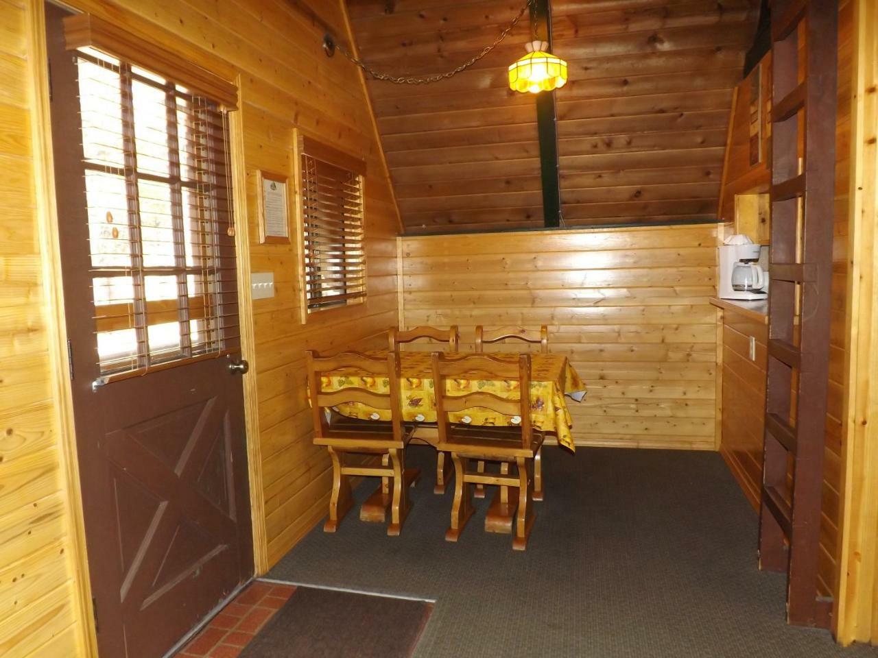 Arizona Mountain & Inn 2*