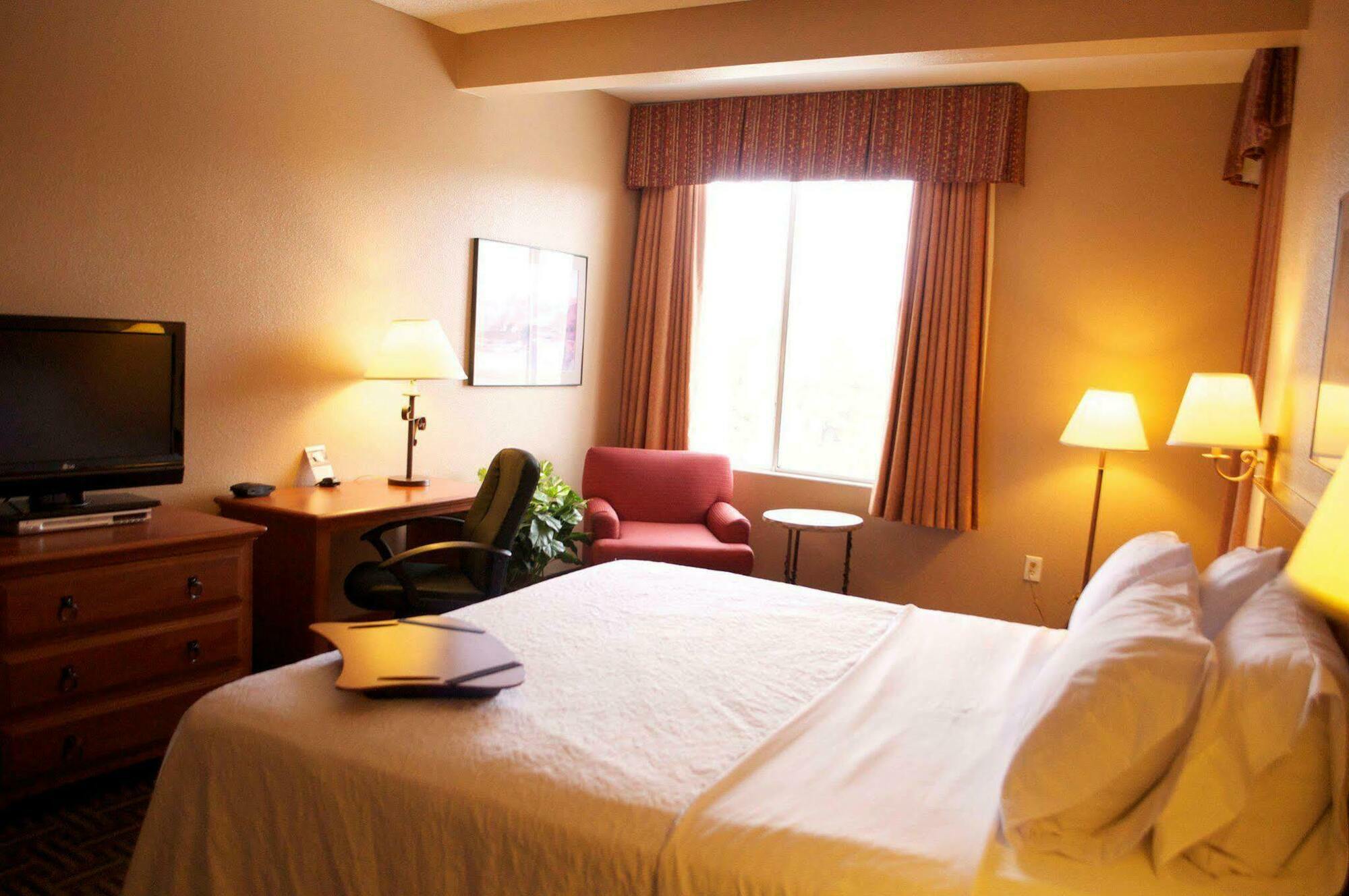 Hampton & - West Hotel Flagstaff