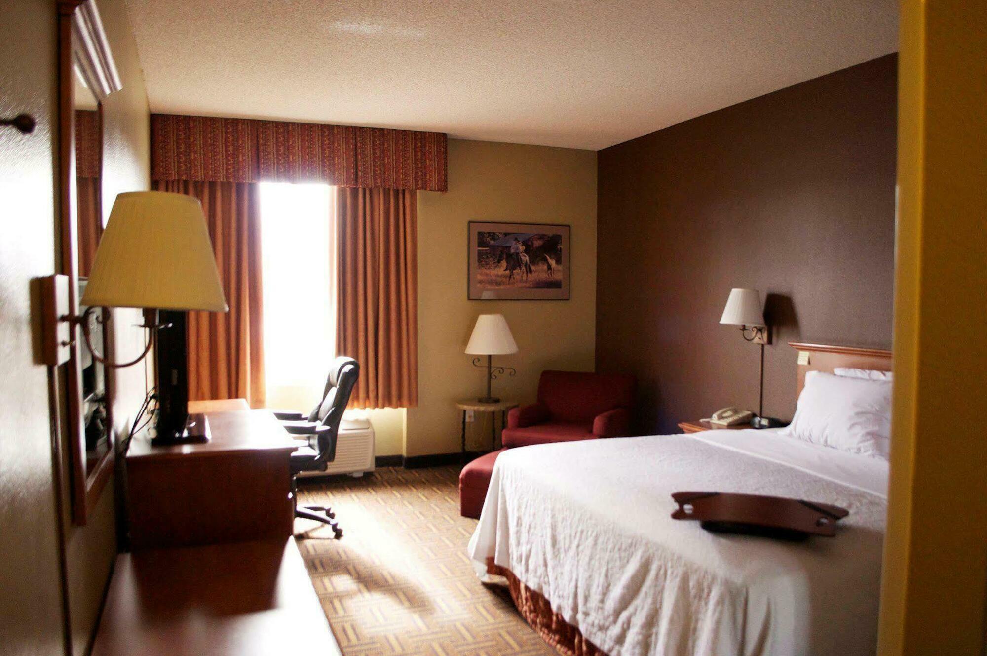 Hampton & - West Hotel 3*