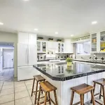 Expansive Flagstaff Family Retreat With Media Room!