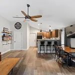 The Cozy Cottage