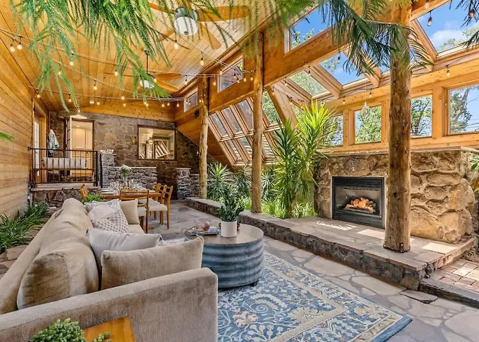 1800S Historic Home Heart Of Dt Flag Bbq Atrium