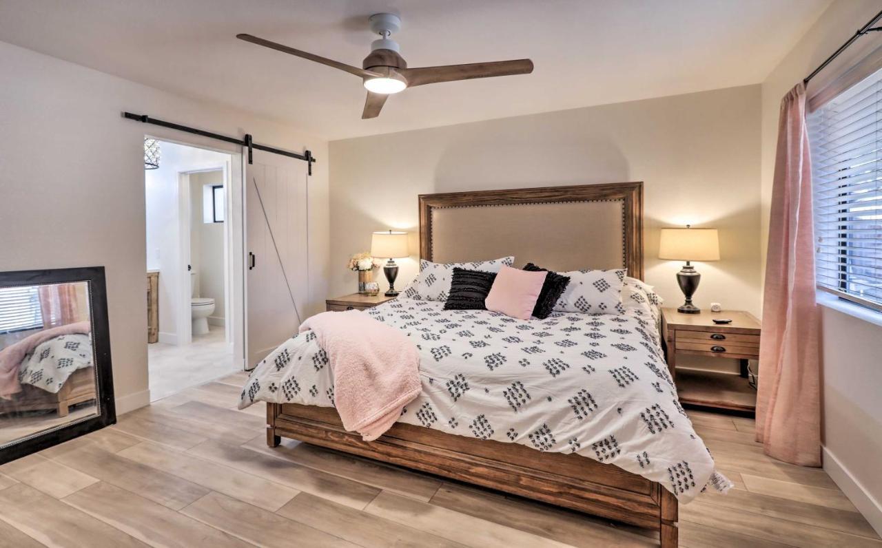 Stylish Hideaway With Hot Tub And Fire Pit! *