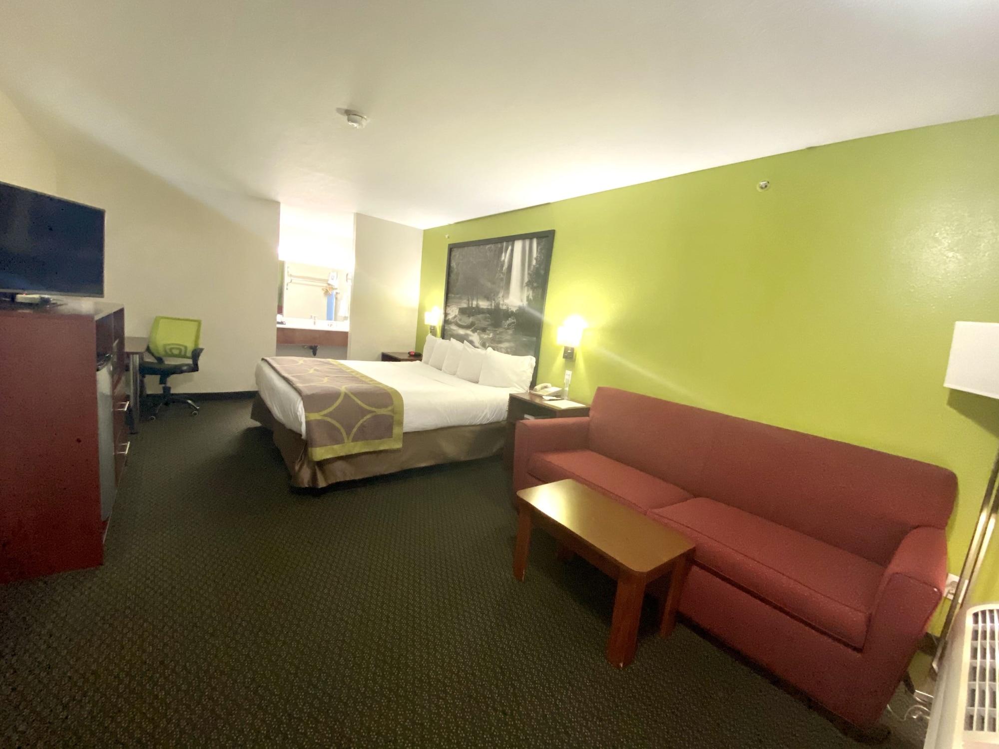 6 Az Hotel 2*