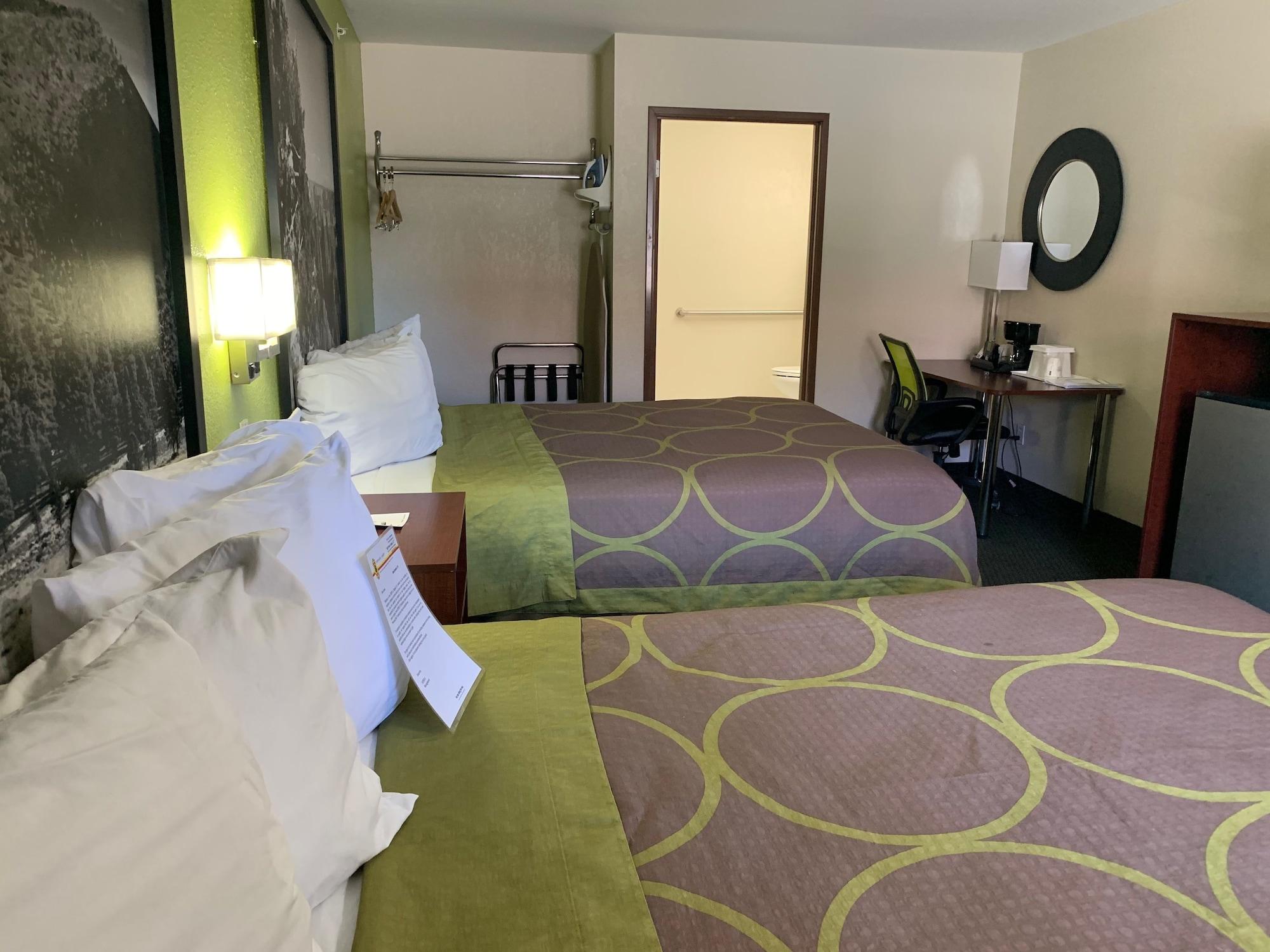 Hotel 6 Az 2*