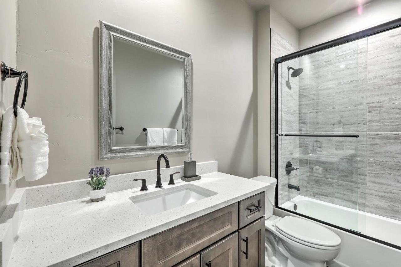 Modern Home, 4 Mi To Downtown! Holiday home Flagstaff