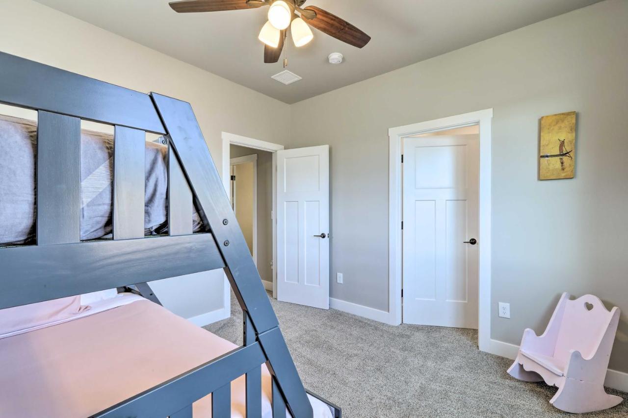 Holiday home Modern Home, 4 Mi To Downtown! Flagstaff