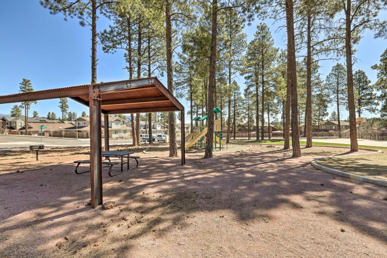 Holiday home Modern Home, 4 Mi To Downtown! *