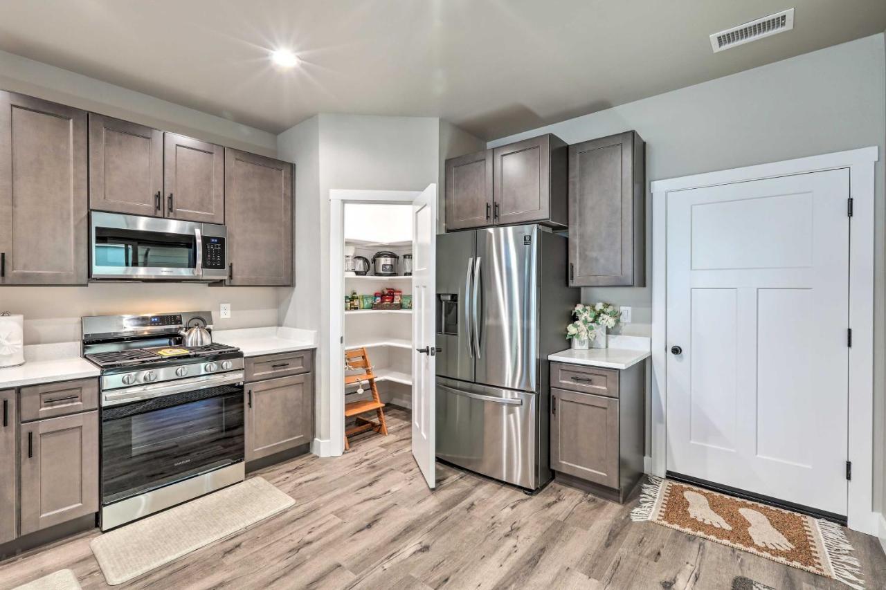 Holiday home Modern Home, 4 Mi To Downtown! Flagstaff