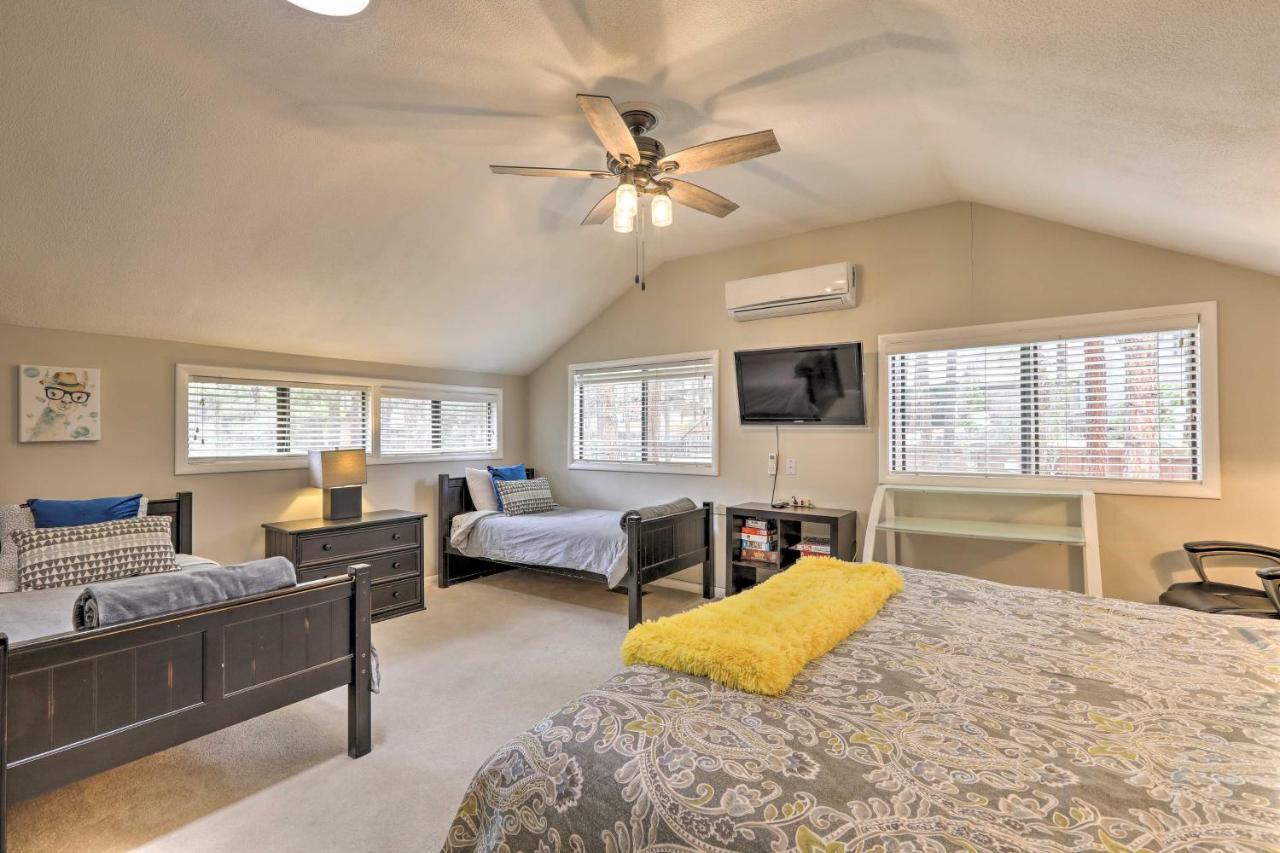 Expansive Family Retreat With Media Room! Holiday home *