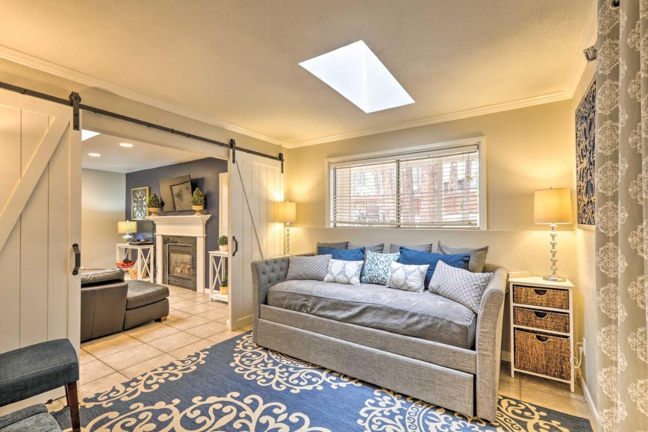 Expansive Family Retreat With Media Room! *