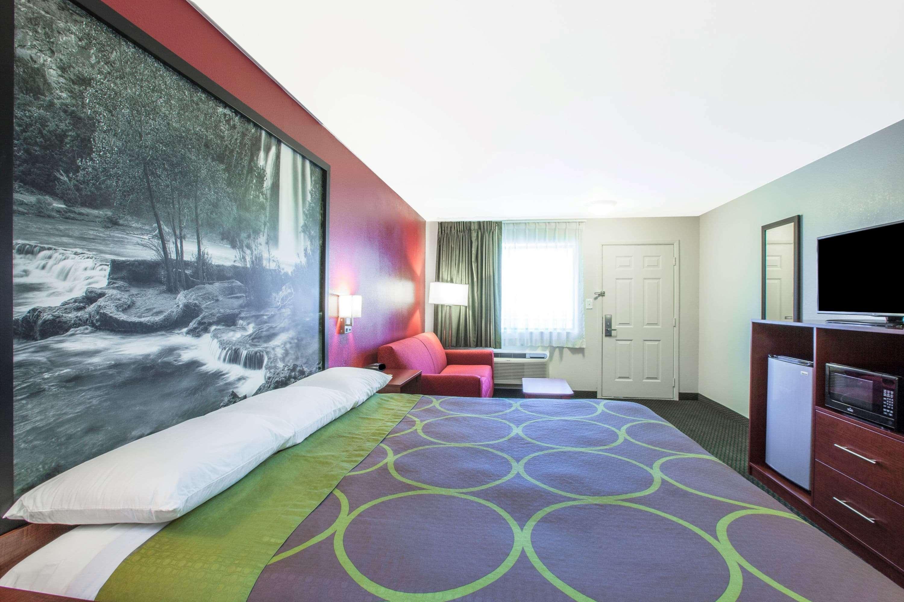 6 Az Hotel 2*