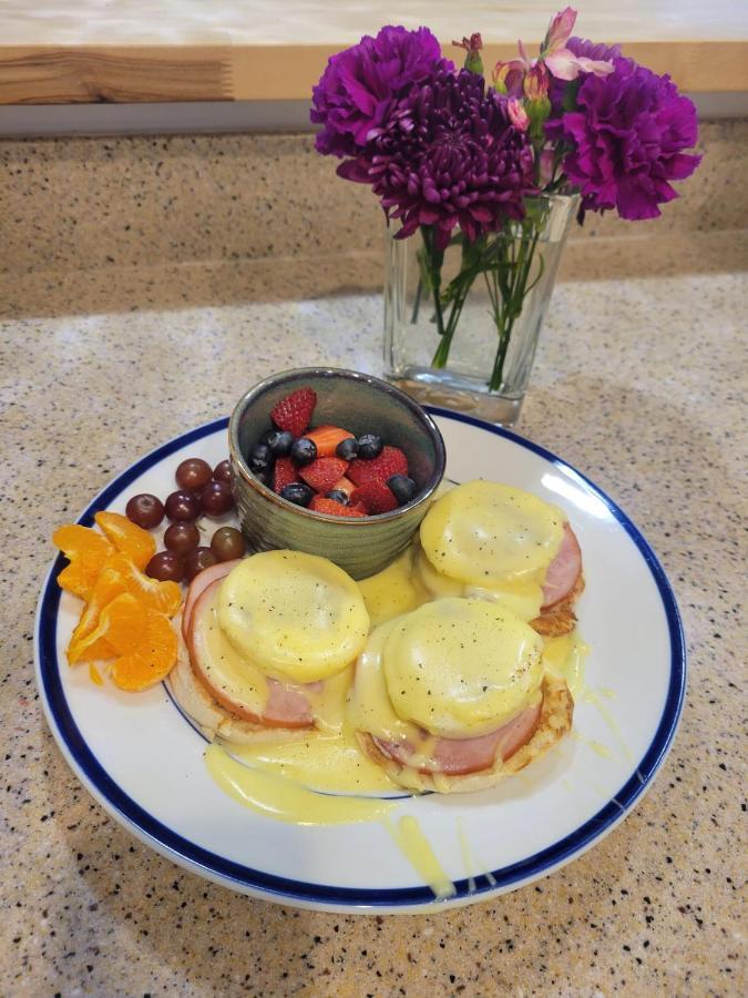 303 Bed & Breakfast
