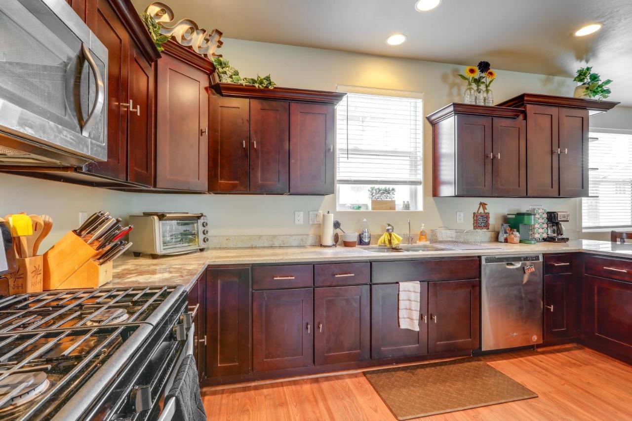 Holiday home Spacious Retreat Less Than 3 Mi To Downtown Flagstaff! *