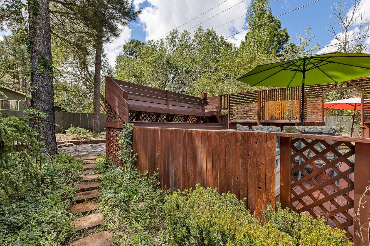 Holiday home Captivating Continental Country Club Retreat With 4 Bdr And Spacious Deck! *