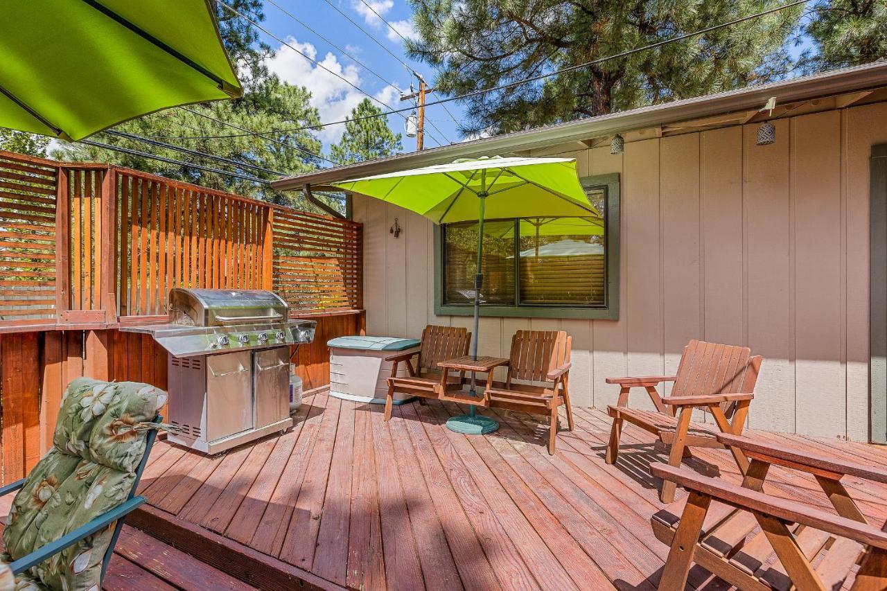 Captivating Continental Country Club Retreat With 4 Bdr And Spacious Deck! *