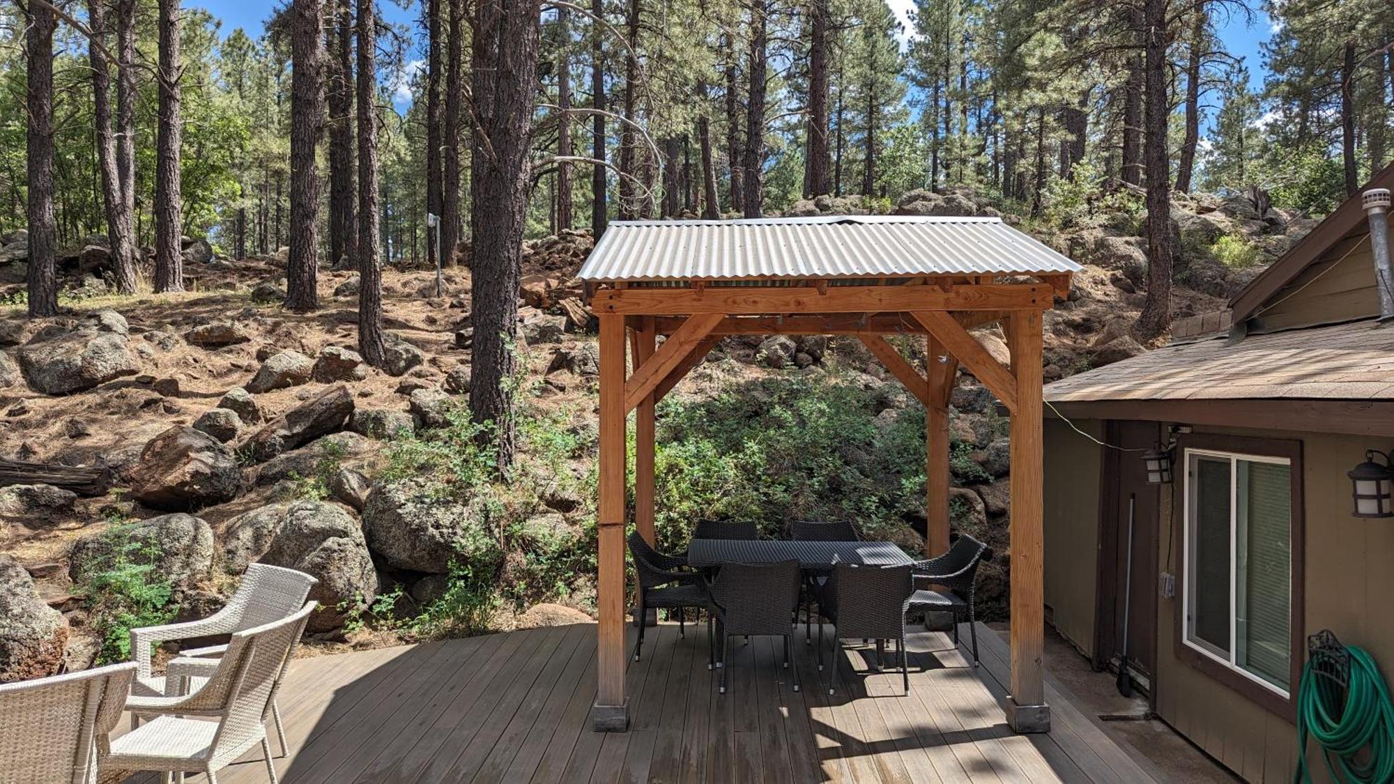 The Cozy Chalet